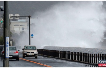 Japonya'yı şiddetli yağış vurdu
