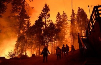 ABD'deki orman yangınında çok sayıda kişinin ölmesinden endişe ediliyor