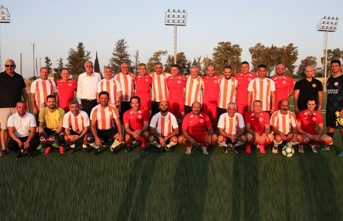 Meclis takımı ile Belediyeler Birliği futbol maçı oynadı