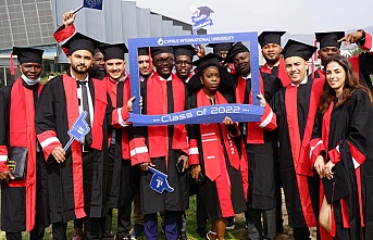 UKÜ 2021-2022 güz dönemi mezuniyet töreni gerçekleştirildi