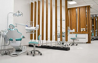 DAÜ Diş Hekimliği Fakültesi son teknolojiyle donatılmış modern binasında yeni öğrencilerini bekliyor
