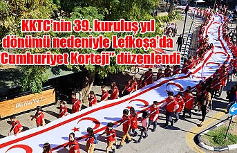 KKTC’nin 39. kuruluş yıl dönümü nedeniyle Lefkoşa’da “Cumhuriyet Korteji” düzenlendi
