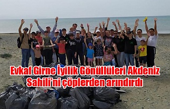 Evkaf Girne İyilik Gönüllüleri Akdeniz Sahili’ni çöplerden arındırdı