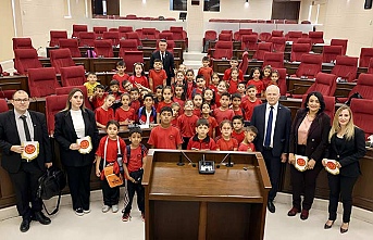 Haspolat İlkokulu öğrencileri Meclisi ziyaret etti