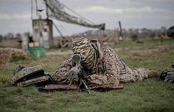 Ukrayna'da 20 bin erkek askere alınmamak için ülkeden kaçtı