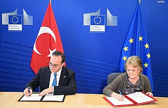 AB'nin Türkiye'ye deprem desteği taahhüdünün 400 milyon avrosu için imzalar atıldı