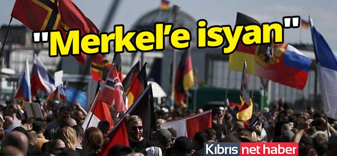 Almanya'da Merkel karşıtı protesto!