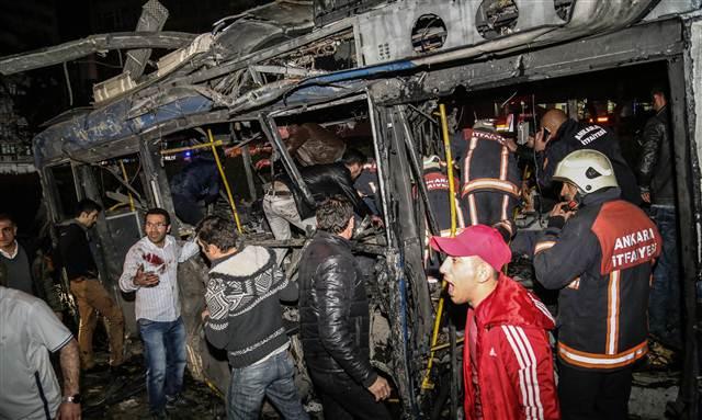 Ankara'daki bombalı saldırı üzüyor... Ölü sayısı artıyor!