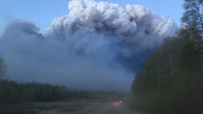 Kanada'daki büyük yangın yayılıyor