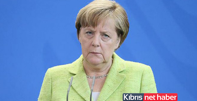 Merkel’in popülaritesi düştü