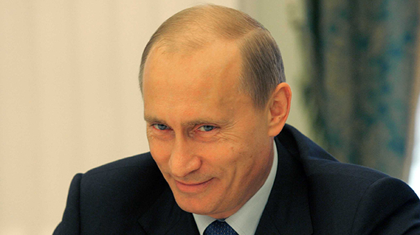 Putin yıllık gelirini açıkladı