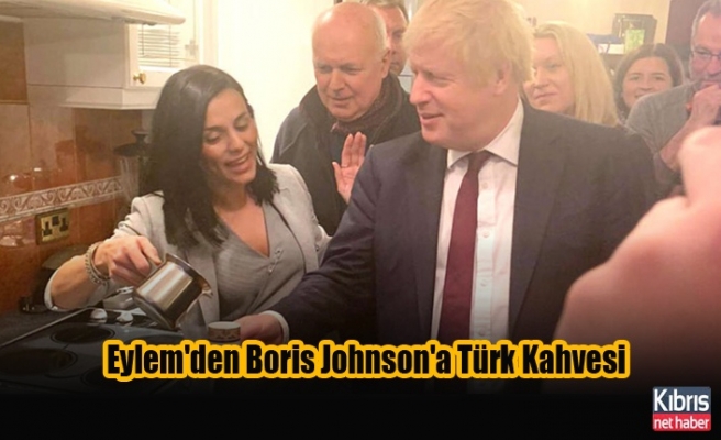 Kıbrıslı Türk Sanatçı Eylem'den Boris Johnson'a Türk Kahvesi