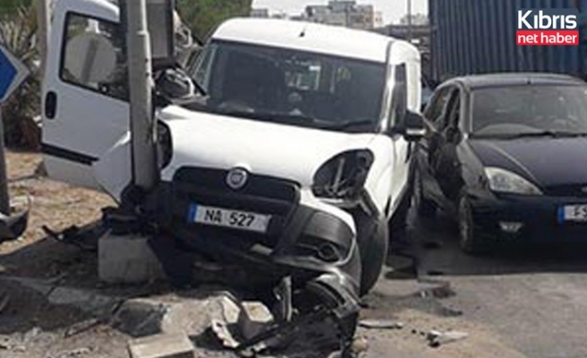 Lefkoşa'da kaza... 65 yaşındaki Mehmet Ali Gürbüz hastaneye kaldırıldı