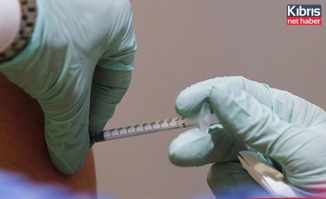 Almanya'da 8 kişiye yanlışlıkla 5 kat fazla doz Kovid-19 aşısı vuruldu