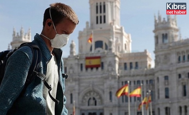 İspanya Covid-19 aşısı olmayanları kayıt altına alacak