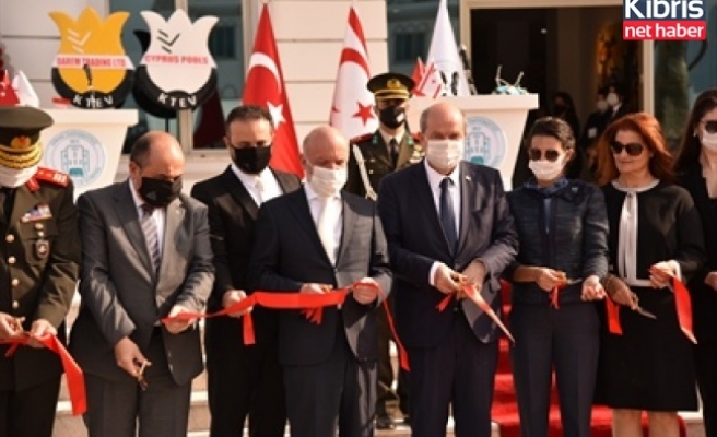 Tatar, Girne Üniversitesi büyük kütüphanesi ile kültür, kongre ve sergi sarayı'nı açtı