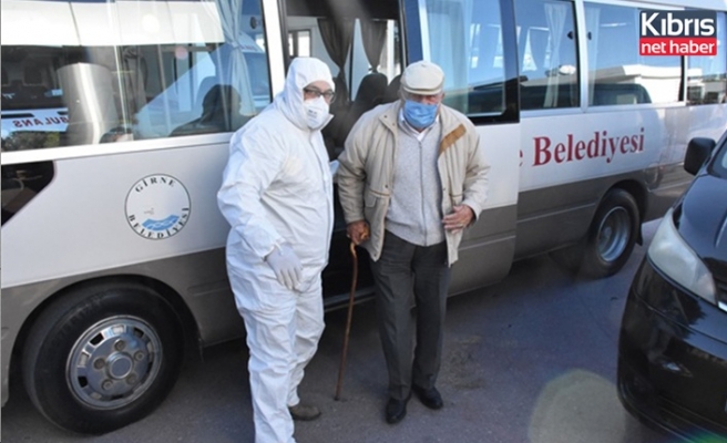 Girne Belediyesi’nden yaşlılara yardım