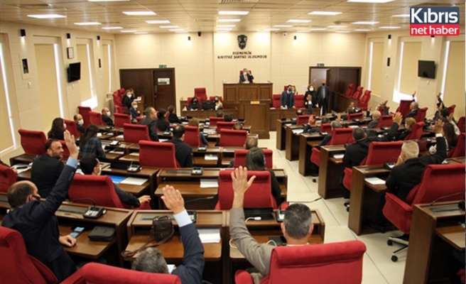 Meclis’te divan dağılımı onaylandı, konuşmalar yapıldı