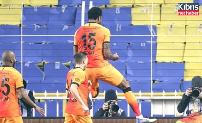 Derbide Fenerbahçe Galatasaray'a 1-0 mağlup oldu
