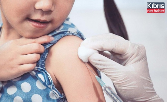 İngiltere'de Covid-19 aşısı ilk kez çocuklar ve gençlerde denenecek