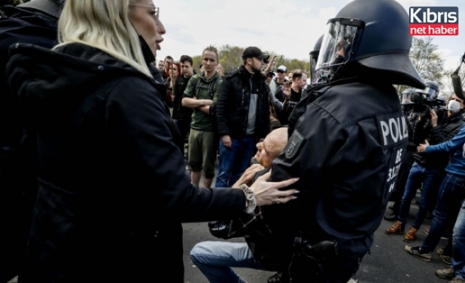 Berlin’de protesto gösterilerinde 150’den fazla gözaltı