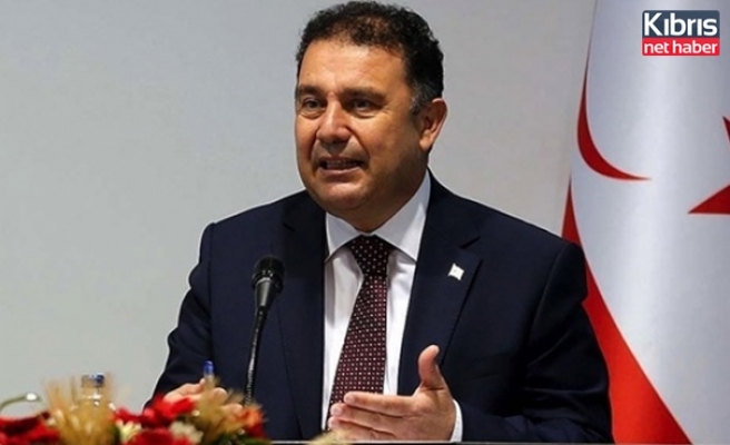 Saner: “Rum Yönetimi’nin Hala Kıbrıs’ı Yunan Yapmak İçin Kıbrıs Türklerini Öldüren Eoka Zihniyetine Sahip Çıkması Kabul Edilemez”