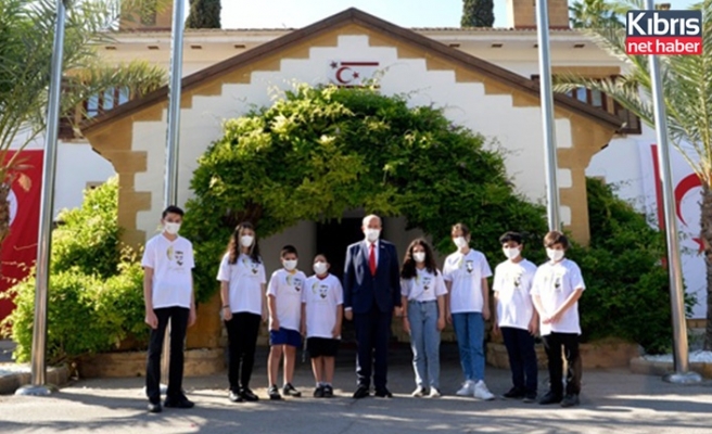Cumhurbaşkanı Ersin Tatar gençlerle bir araya geldi