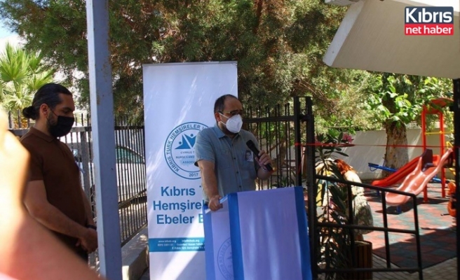 Kıbrıs Türk Hemşireler ve Ebeler Birliği (KTHEB), Merhume Hemşire Şerife Örs Özer adının yaşatılması amacıyla bugün (29 Mayıs 2021 Cumartesi) çoçuk oyun parkı açılışı ve anma töreni düzenledi