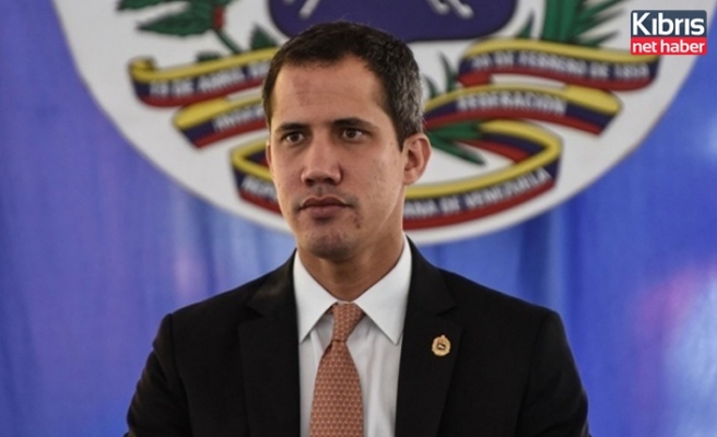 Venezuela'da muhalif lider Guaido polisler tarafından gözaltına alınmaya çalışıldı
