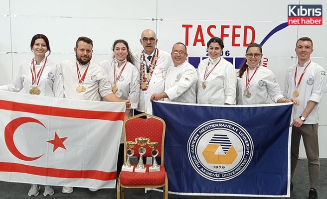 DAÜ Turizm Fakültesi Gastronomi ve Mutfak Sanatları bölümü öğrencileri madalya ve kupaları topladı