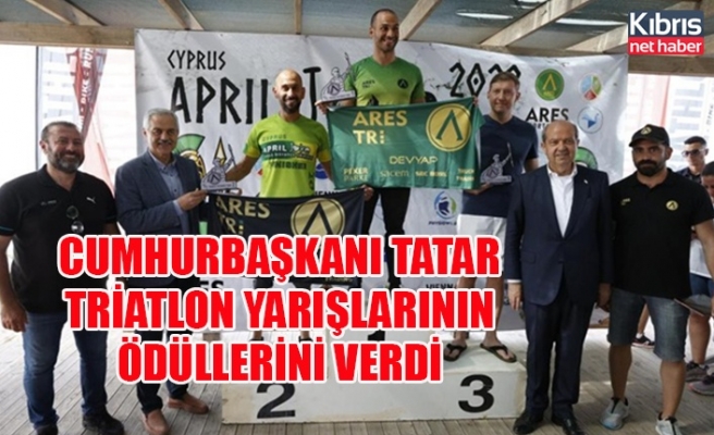 Cumhurbaşkanı Tatar Triatlon yarışlarının ödüllerini verdi