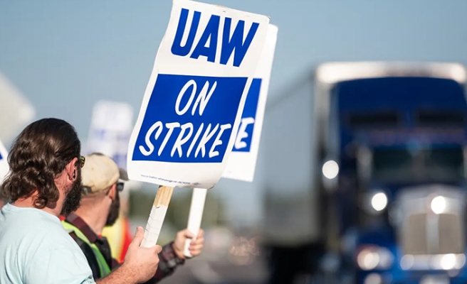 ABD'de otomotiv işçileri  grev başlattı