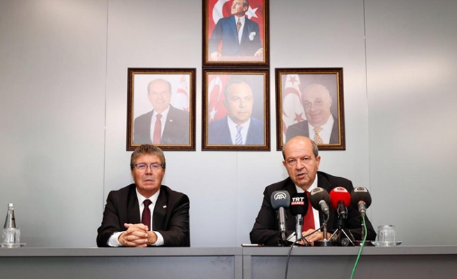 Cumhurbaşkanı Tatar ve Başbakan Üstel Bakü’ye gitmek üzere Ercan’dan ayrıldı