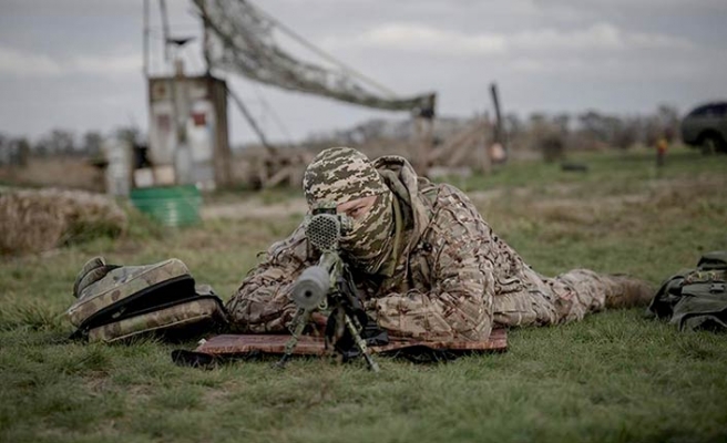 Ukrayna'da 20 bin erkek askere alınmamak için ülkeden kaçtı