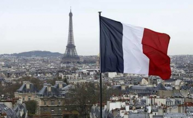 Fransa, Nijer'deki büyükelçiliği'ni kapatıyor
