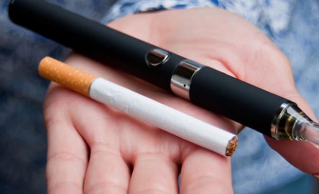 Elektronik sigara kullanan gençler, kurşun ve uranyuma maruz kalıyor olabilir