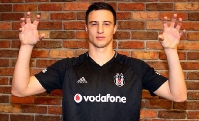 Beşiktaş, Mitroviç'i Brugge'e sattı