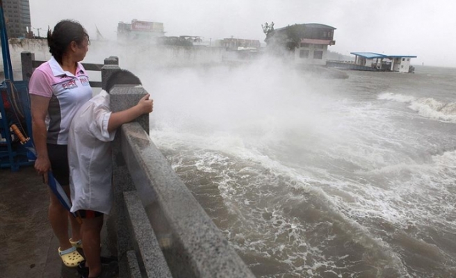 Çin'de tayfun: 4 ölü