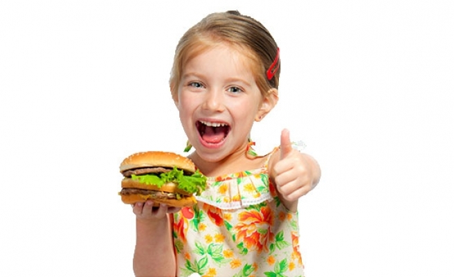 “Çocuğunuzu Fastfood ile ödüllendirmeyin”