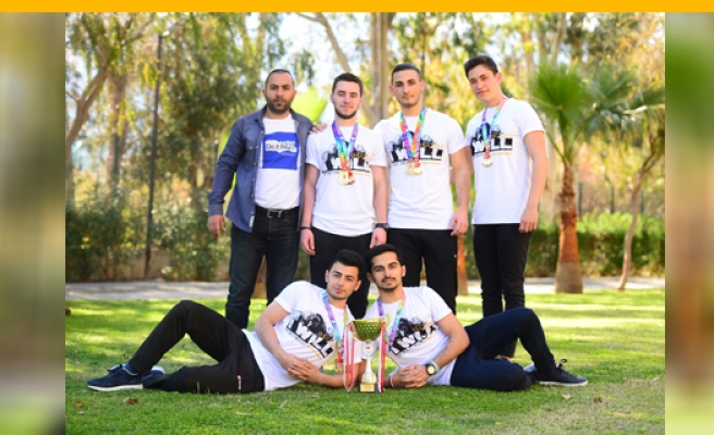 DAÜ Satranç Takımı Türkiye Şampiyonu