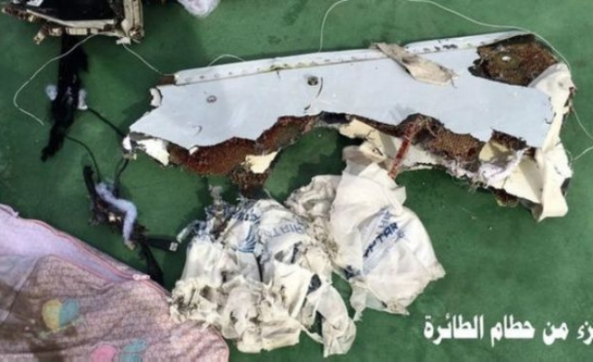 EgyptAir uçağının enkazından ilk fotoğraflar