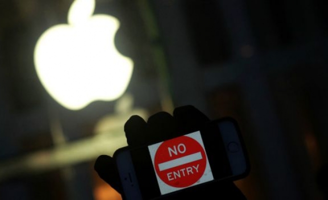 FBI, Apple'ın yardımı olmadan iPhone şifresini kırdı!..