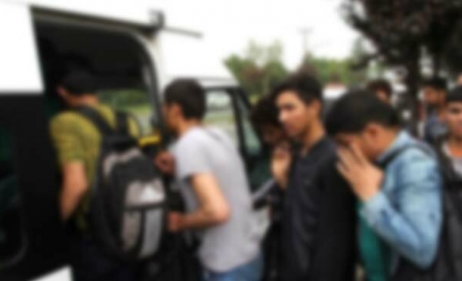 Gayretköy’de 20 Suriye uyruklu sığınmacı yakalandı