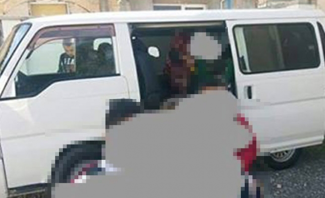 Girne’de minibüs çalındı