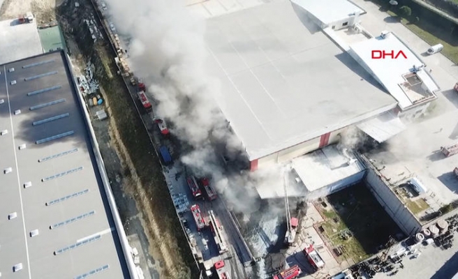 Hadımköy'de fabrikada yangın