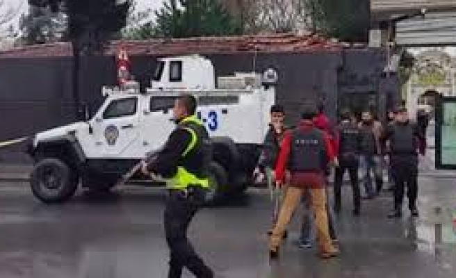 İstanbul'da Çevik Kuvvet Şube Müdürlüğü'ne Saldırı