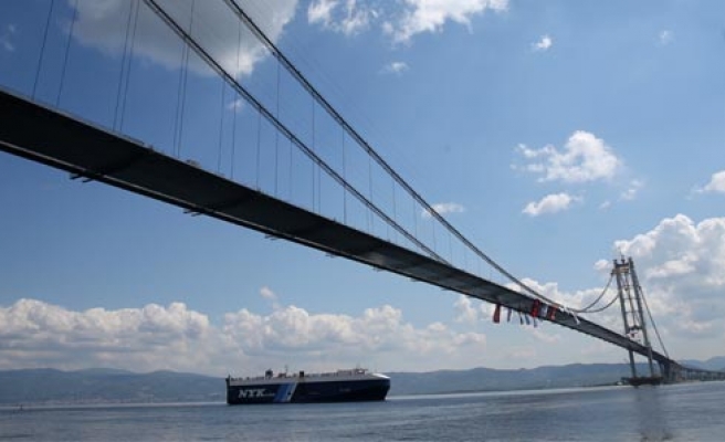 İzmir Körfez Köprüsü'nün merakla beklenen adı