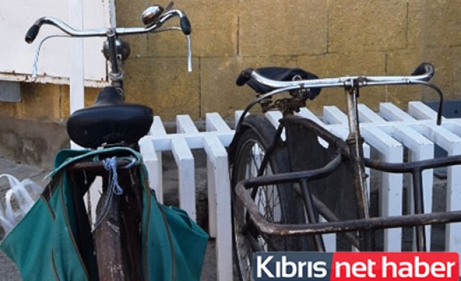 Lefkoşa'da beş noktaya bisiklet park yeri yerleştirildi