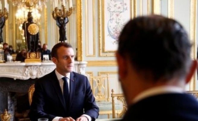 Macron müzakere istedi!