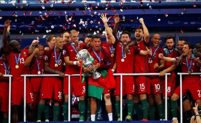 Portekiz, EURO 2016'nın şampiyonu oldu!